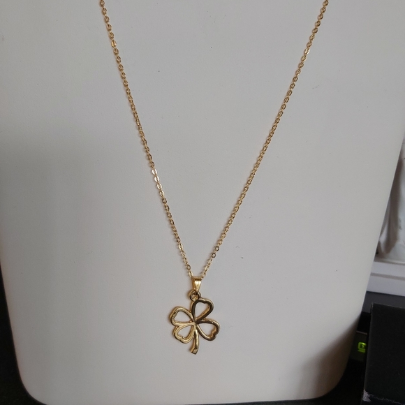 2 for 20$: Flower Pattern Necklace - Picture 3 of 3